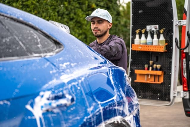 Echipa noastră de detailing auto profesional